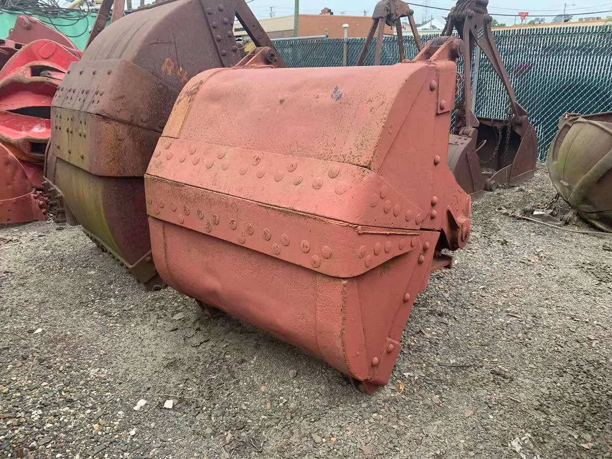 Blaw Knox 1.25 Yard Rehandling Clamshell Bucket - $2,000 image