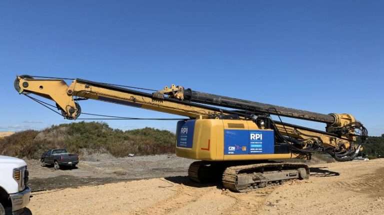 EK125 rental solving foundation drilling challenges