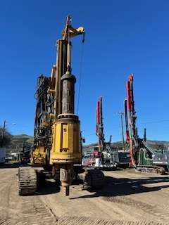 2016 CZM EK250 short mast drilling rig viewed from the front